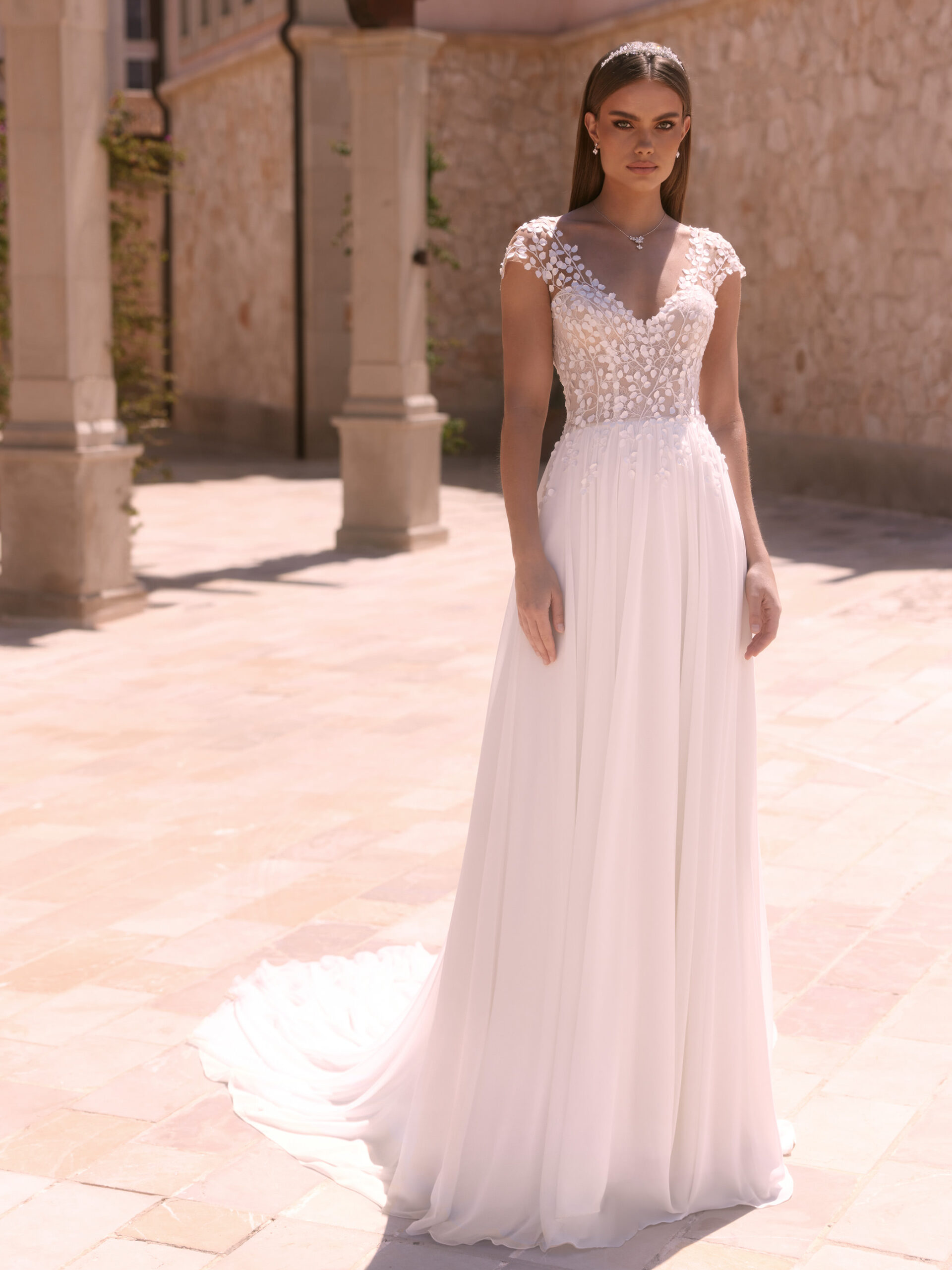 Bianco-Evento-Limited-dress-Doridis-(3) 2